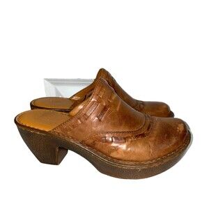 Born Women’s Platform Clog Shoe size 8/US 39 Genuine Leather